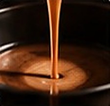 Extração do espresso na xícara